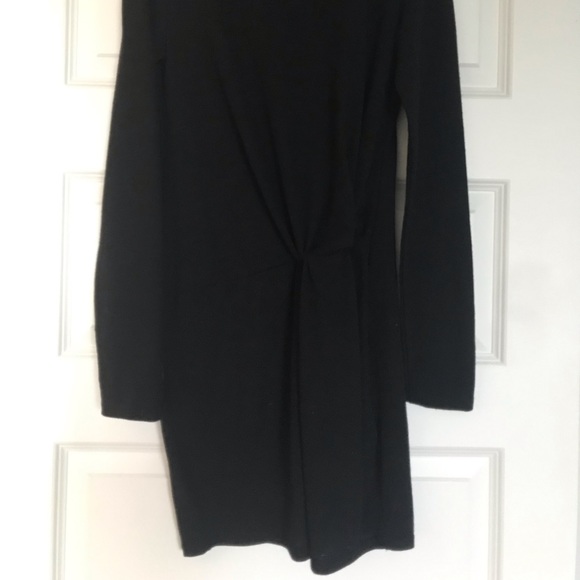 Black dress - Picture 2 of 2